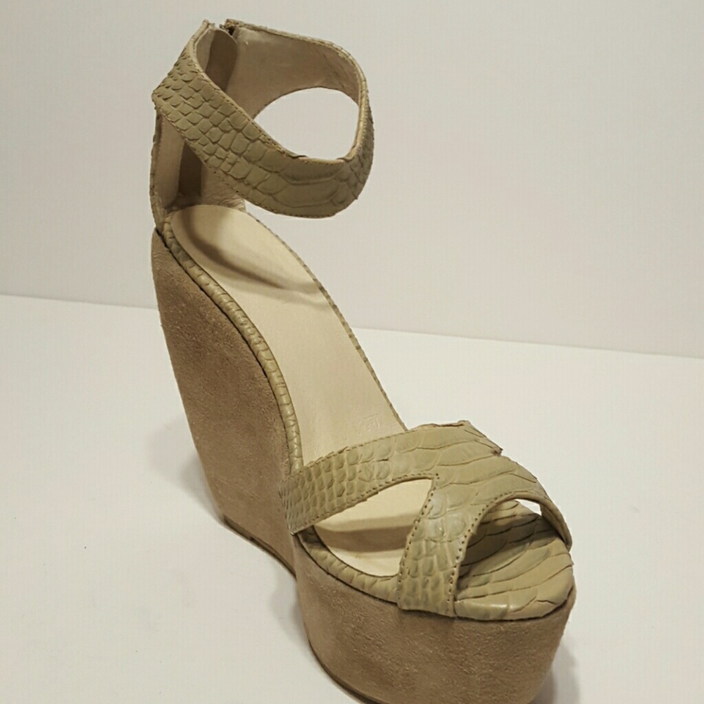 Plomo - Almudena. 5in wedge. Last one!
